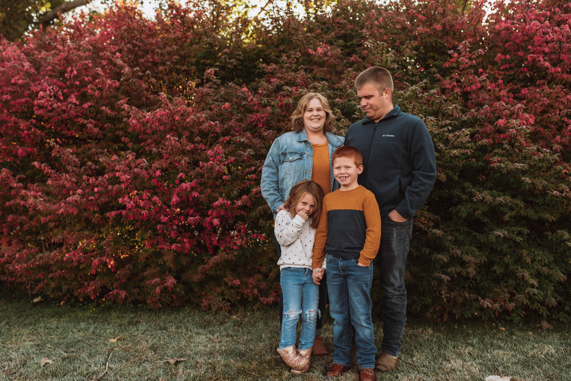 family photography near me, ames family photographer, get family pictures taken